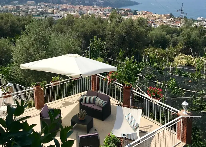 Villa Flats Sorrento