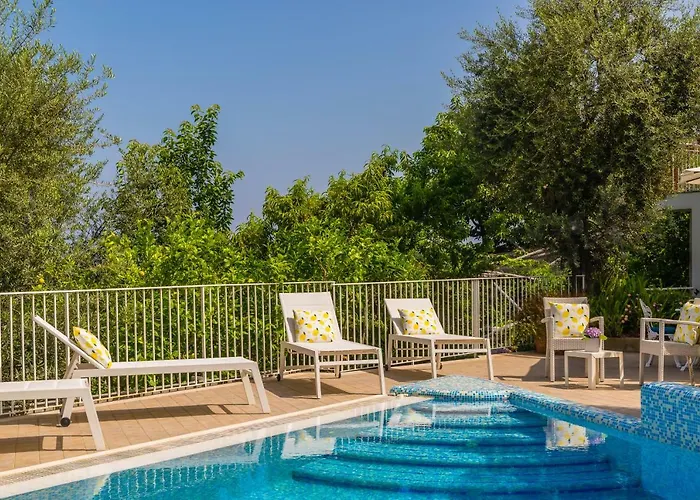 Villa Flats Sorrento